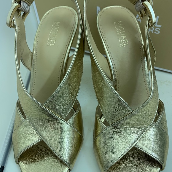 Gold Michael Kors shoes - Picture 2 of 4